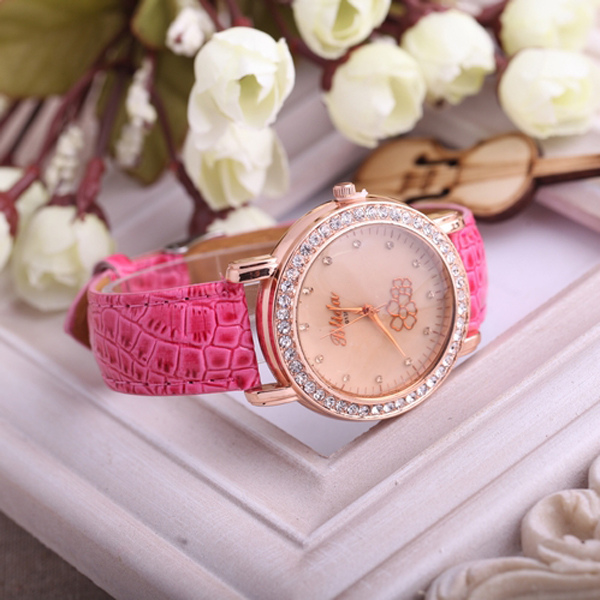 Leather Quartz Watch for Ladies